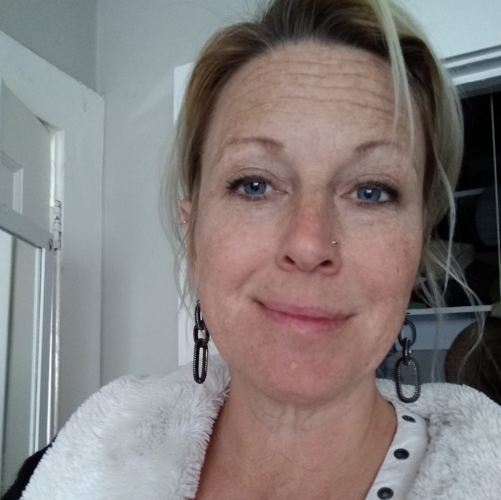 Meet your Posher, Linda